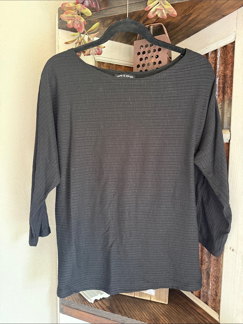 Cable & Gauge Black Textured Top